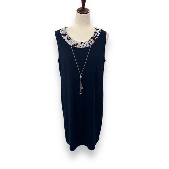 NEW R&M Richards Stretchy Shift Dress Size 16 Navy Blue Attached Necklace NEW - Picture 2 of 12